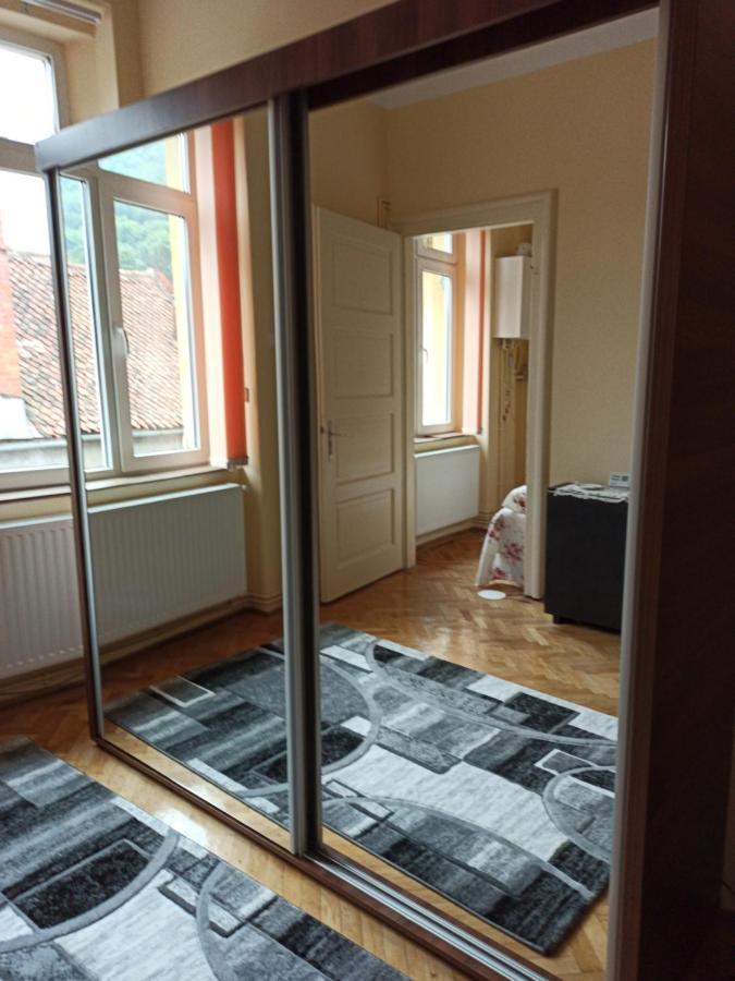 Robert'S Apartment Brasov Bagian luar foto